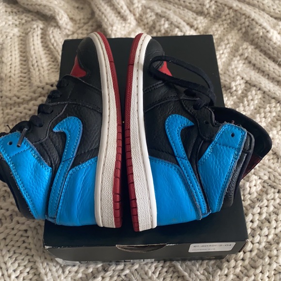 Powder blue 1s - Picture 3 of 4